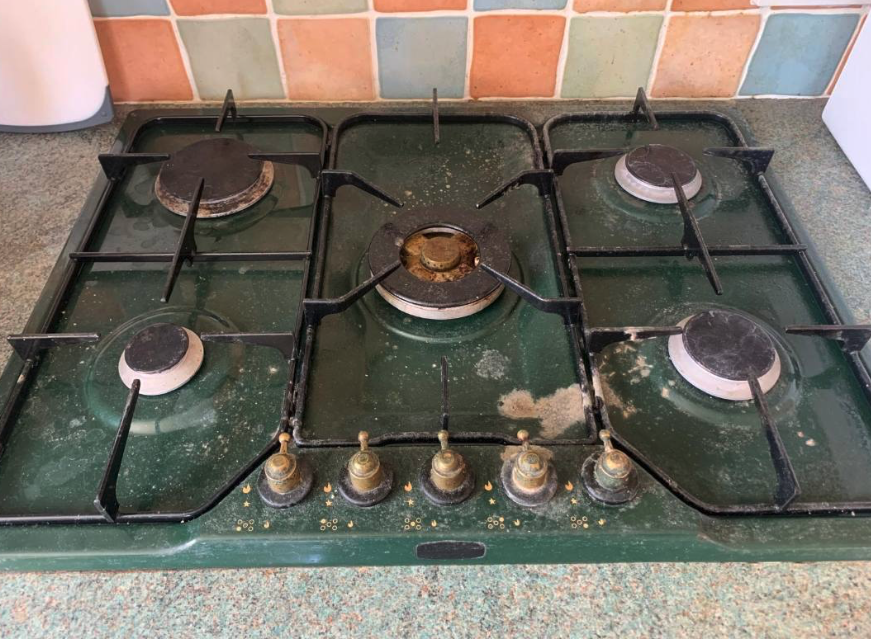 Range cooker after deep clean